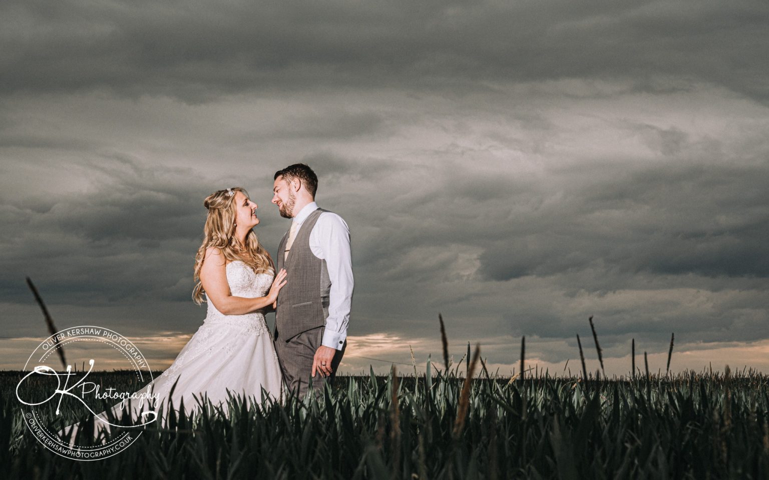 Royal Arms Wedding Photography Royal Arms Wedding Photography