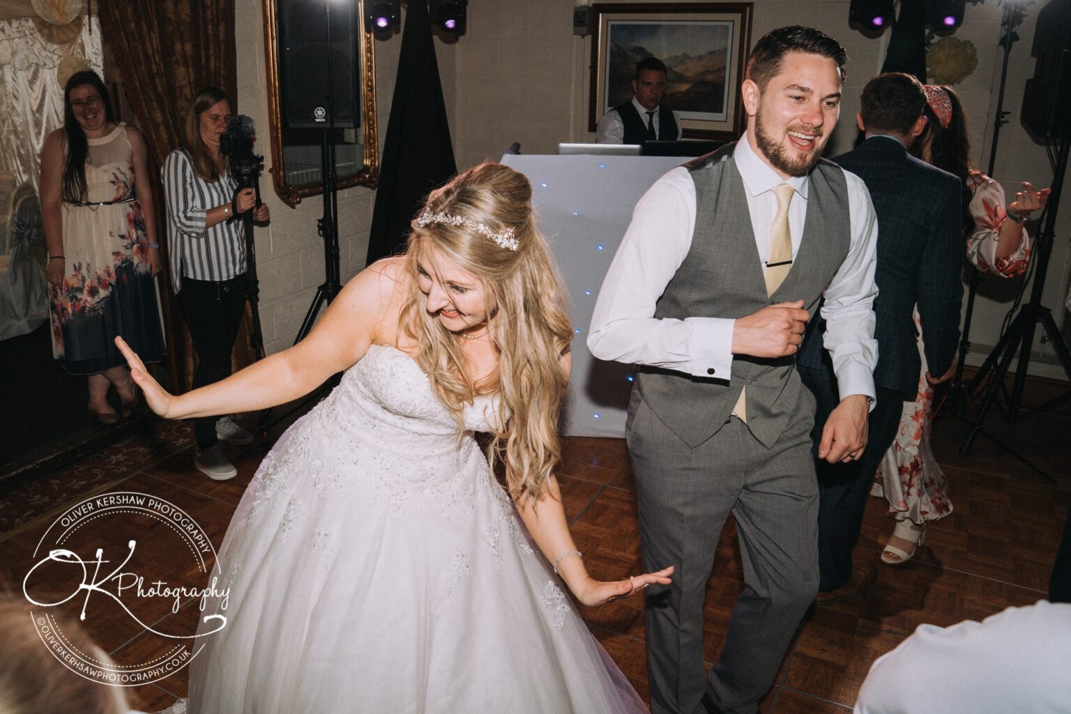 Royal Arms Wedding Photography Royal Arms Wedding Photography