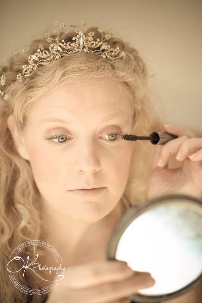 Final touches for the bride