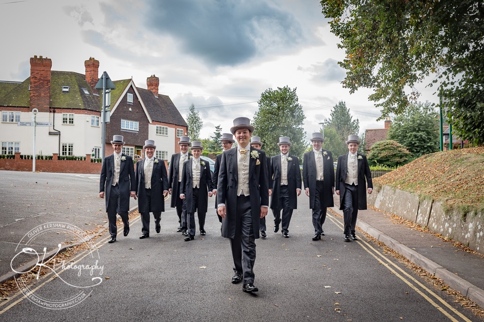 Lizzie-and-Harry-Wedidng-photography-By-Oliver-Kershaw